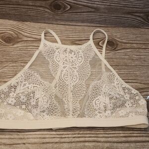 Victoria Secret Body white sheer lace bralette size M